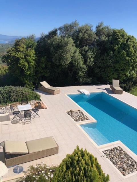 Kyparissia De Wandelboom Vila Vrises  Exterior foto